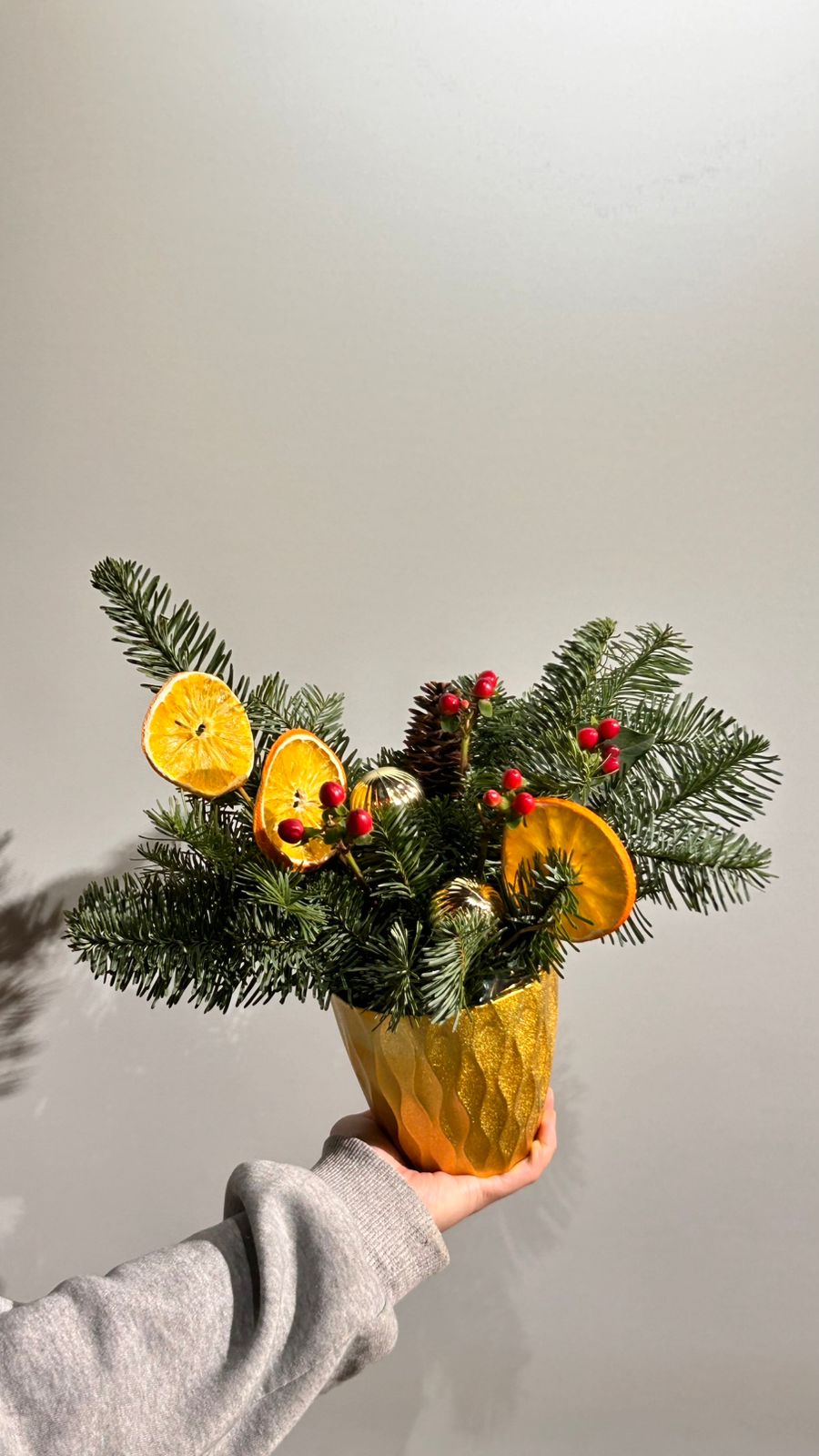 Сегодня день рождения руководителя, художников, предпринимателя и журналиста