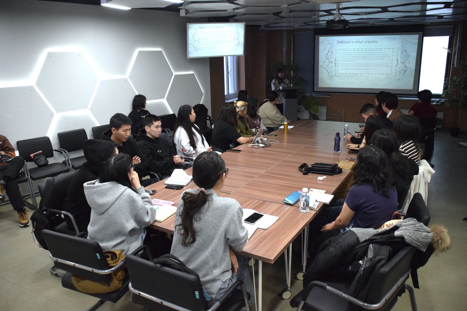 Студенты АГИКИ разрабатывают игры с выходом на VK Play и Steam