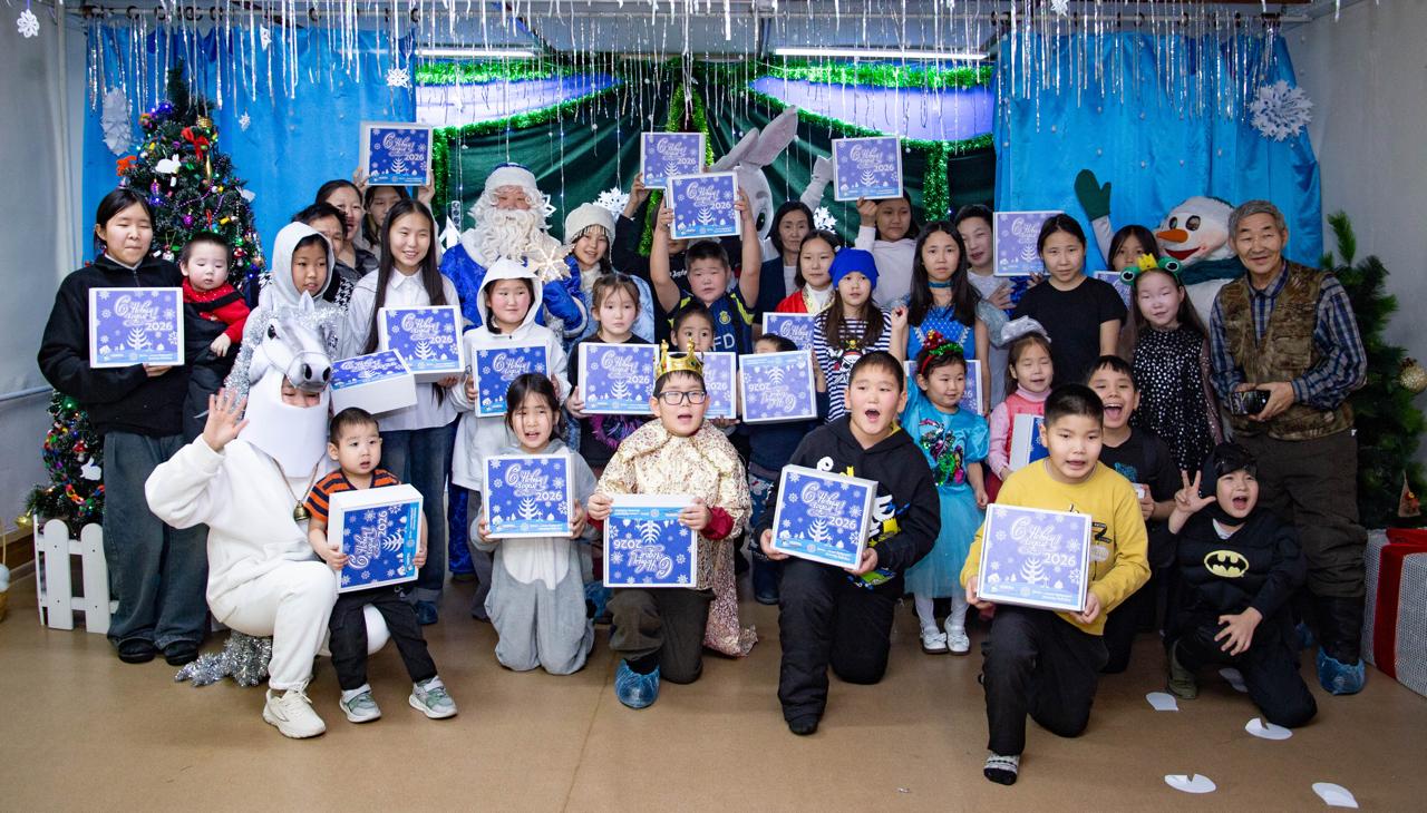 Новогодняя сказка: Подарки для детей от Виктора Лебедева