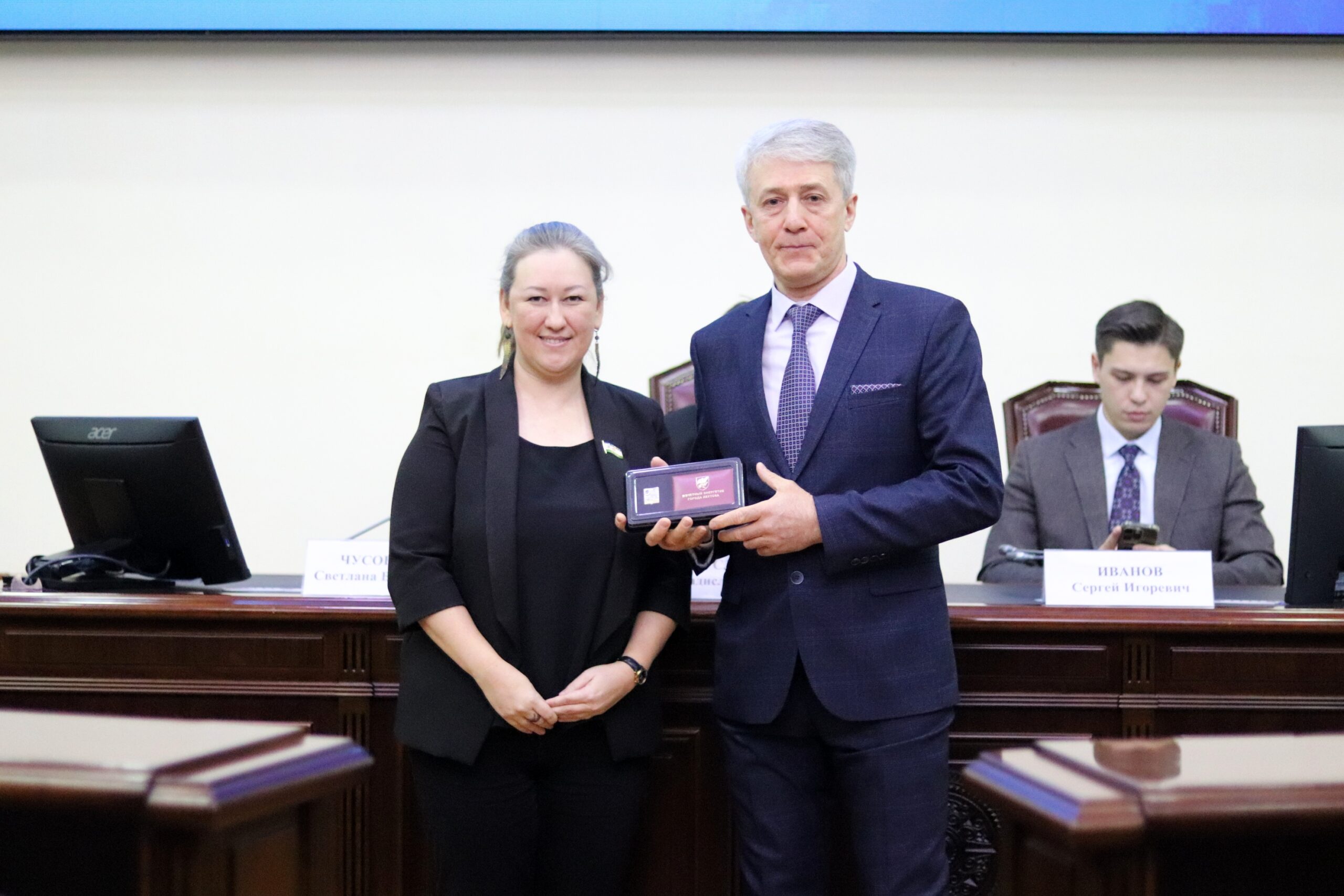 Энергетиков поздравили с профессиональным праздником