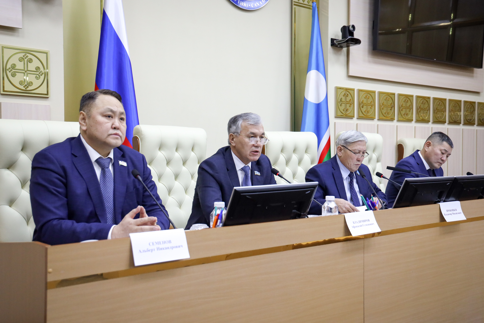 Альберт Семенов на съезде депутатов о местном самоуправлении