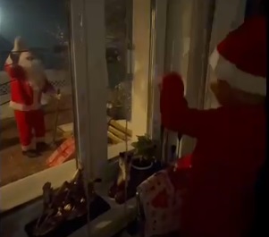 Волшебство от усть-алданского дедушки: танец под окном