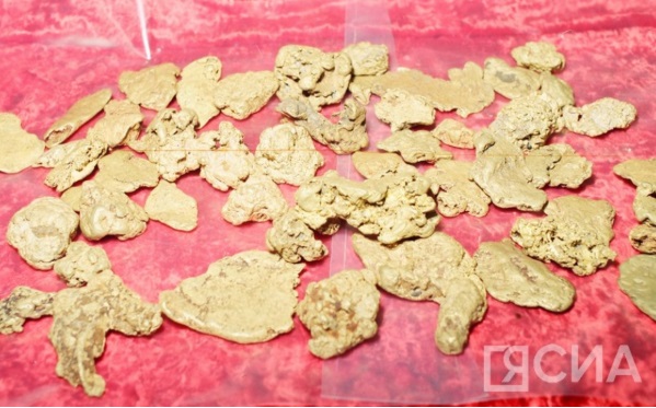 Цены на золото бьют исторические рекорды