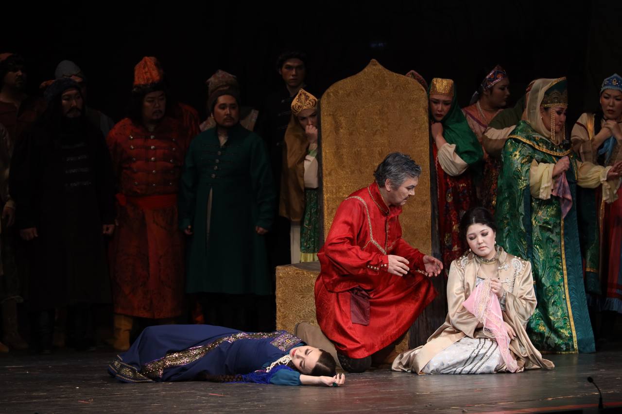 Откровения Екатерины Корякиной: Лежала на сцене и плакала